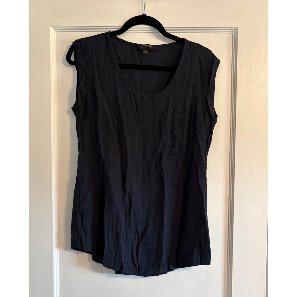 Banana Republic Navy Sleeveless Scoopneck Top Size Medium